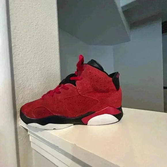 Nike Air Jordan 6 Retro Toro Bravo Red Black DV3605-600 Youth 1Y Pre-owned - Picture 4 of 9